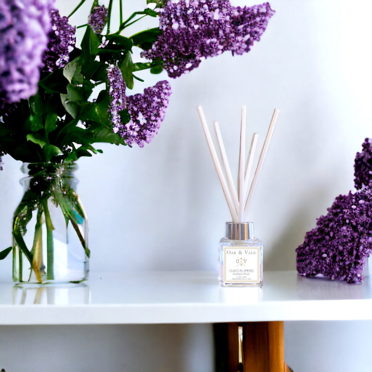 LILACS IN SPRING MINI REED DIFFUSER